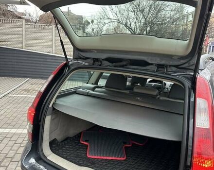 Сірий Вольво V50, об'ємом двигуна 2 л та пробігом 290 тис. км за 6400 $, фото 24 на Automoto.ua