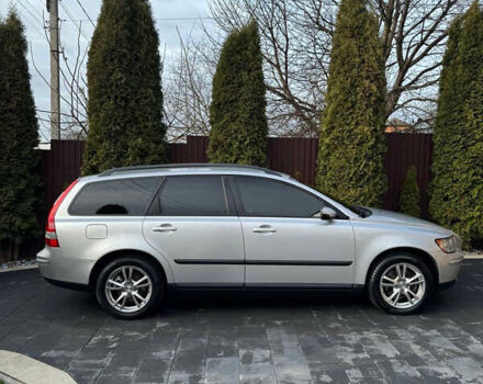 Сірий Вольво V50, об'ємом двигуна 2 л та пробігом 305 тис. км за 4900 $, фото 4 на Automoto.ua