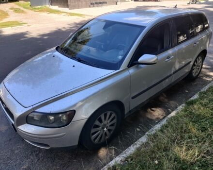 Серый Вольво В50, объемом двигателя 2 л и пробегом 430 тыс. км за 3700 $, фото 4 на Automoto.ua