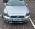 Сірий Вольво V50, об'ємом двигуна 2 л та пробігом 350 тис. км за 4200 $, фото 1 на Automoto.ua