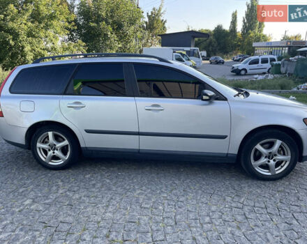 Вольво В50 2004 в Хмельницком на Automoto.ua Серый Вольво В50, объемом двигателя 1.8 л и пробегом 323 тыс. км за 6100 $, фото 3 на Automoto.ua