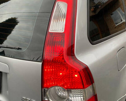 Сірий Вольво V50, об'ємом двигуна 2 л та пробігом 305 тис. км за 4900 $, фото 3 на Automoto.ua