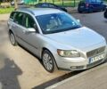 Сірий Вольво V50, об'ємом двигуна 2 л та пробігом 325 тис. км за 1560 $, фото 1 на Automoto.ua