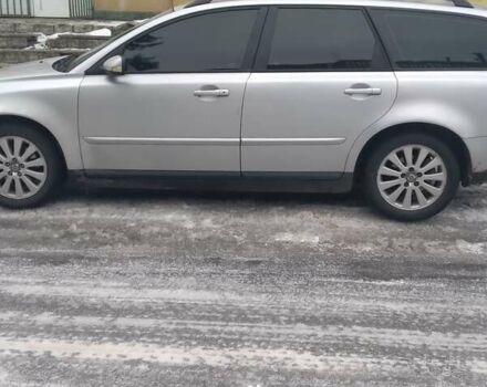 Сірий Вольво V50, об'ємом двигуна 2 л та пробігом 250 тис. км за 5200 $, фото 3 на Automoto.ua