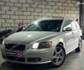 Серый Вольво В50, объемом двигателя 2.5 л и пробегом 312 тыс. км за 7490 $, фото 1 на Automoto.ua