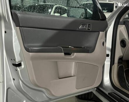 Серый Вольво В50, объемом двигателя 2.5 л и пробегом 312 тыс. км за 7490 $, фото 32 на Automoto.ua