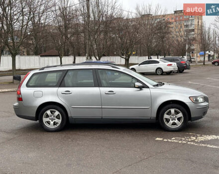 Сірий Вольво V50, об'ємом двигуна 1.6 л та пробігом 243 тис. км за 5500 $, фото 2 на Automoto.ua