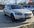 Сірий Вольво V50, об'ємом двигуна 2 л та пробігом 433 тис. км за 4800 $, фото 2 на Automoto.ua