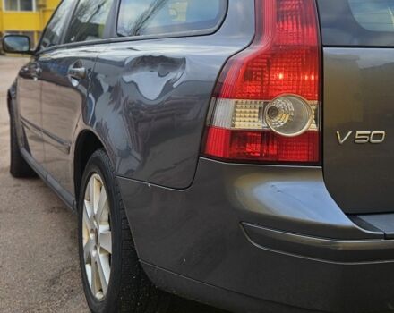 Серый Вольво В50, объемом двигателя 2 л и пробегом 360 тыс. км за 2550 $, фото 14 на Automoto.ua