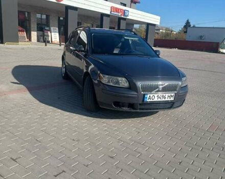 Вольво В50 2005 в Хусте на Automoto.ua Серый Вольво В50, объемом двигателя 2 л и пробегом 232 тыс. км за 5200 $, фото 6 на Automoto.ua