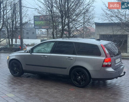 Серый Вольво В50, объемом двигателя 2 л и пробегом 281 тыс. км за 4650 $, фото 6 на Automoto.ua