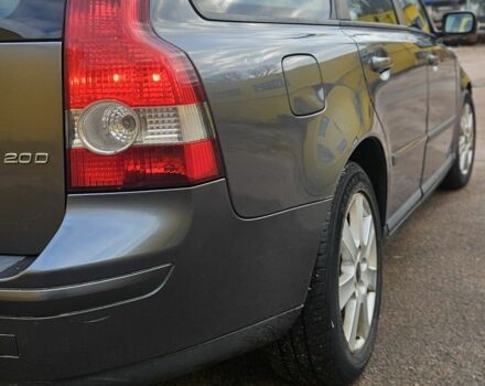 Серый Вольво В50, объемом двигателя 2 л и пробегом 360 тыс. км за 2550 $, фото 13 на Automoto.ua