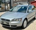 Серый Вольво В50, объемом двигателя 2.4 л и пробегом 238 тыс. км за 1700 $, фото 1 на Automoto.ua