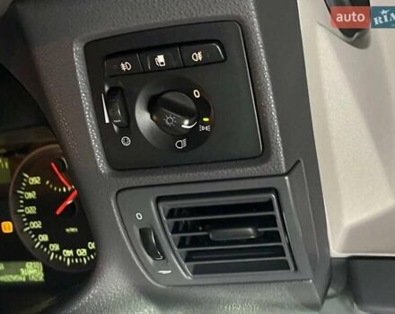 Серый Вольво В50, объемом двигателя 2.5 л и пробегом 312 тыс. км за 7490 $, фото 31 на Automoto.ua