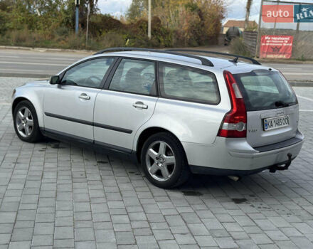 Вольво В50 2005 в Ивано-Франковске на Automoto.ua Серый Вольво В50, объемом двигателя 2.5 л и пробегом 382 тыс. км за 6750 $, фото 10 на Automoto.ua