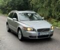 Серый Вольво В50, объемом двигателя 2 л и пробегом 338 тыс. км за 2800 $, фото 1 на Automoto.ua