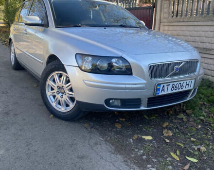 Сірий Вольво V50, об'ємом двигуна 2 л та пробігом 265 тис. км за 4850 $, фото 3 на Automoto.ua