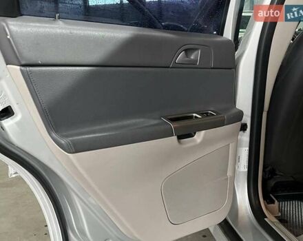 Серый Вольво В50, объемом двигателя 2.5 л и пробегом 312 тыс. км за 7490 $, фото 25 на Automoto.ua