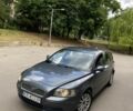 Серый Вольво В50, объемом двигателя 2 л и пробегом 360 тыс. км за 2700 $, фото 1 на Automoto.ua