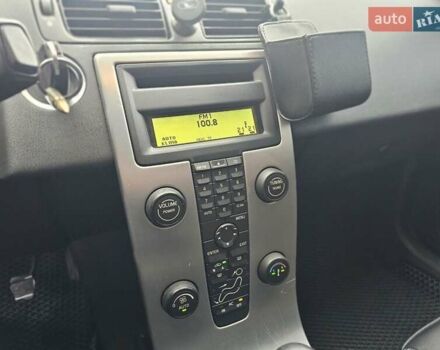 Серый Вольво В50, объемом двигателя 1.6 л и пробегом 290 тыс. км за 5900 $, фото 23 на Automoto.ua