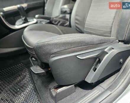 Серый Вольво В50, объемом двигателя 1.6 л и пробегом 290 тыс. км за 5900 $, фото 26 на Automoto.ua