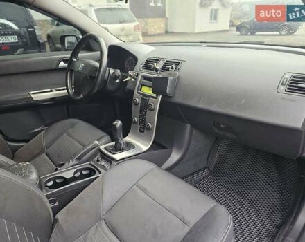 Серый Вольво В50, объемом двигателя 1.6 л и пробегом 290 тыс. км за 5900 $, фото 28 на Automoto.ua