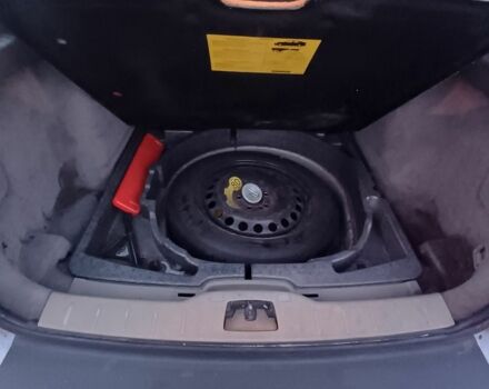 Сірий Вольво V50, об'ємом двигуна 2 л та пробігом 328 тис. км за 2800 $, фото 4 на Automoto.ua