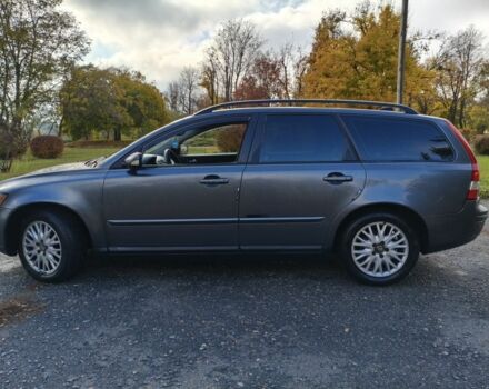 Серый Вольво В50, объемом двигателя 1.6 л и пробегом 300 тыс. км за 3400 $, фото 6 на Automoto.ua