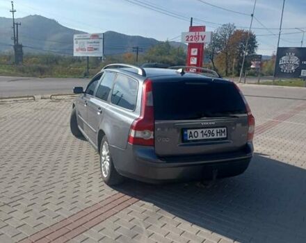 Вольво В50 2005 в Хусте на Automoto.ua Серый Вольво В50, объемом двигателя 2 л и пробегом 232 тыс. км за 5200 $, фото 4 на Automoto.ua
