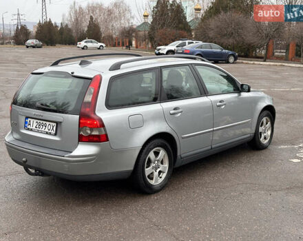 Сірий Вольво V50, об'ємом двигуна 1.6 л та пробігом 243 тис. км за 5500 $, фото 3 на Automoto.ua