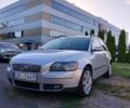 Сірий Вольво V50, об'ємом двигуна 2 л та пробігом 349 тис. км за 2500 $, фото 1 на Automoto.ua