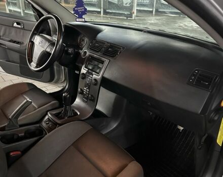 Сірий Вольво V50, об'ємом двигуна 1.6 л та пробігом 311 тис. км за 2650 $, фото 5 на Automoto.ua