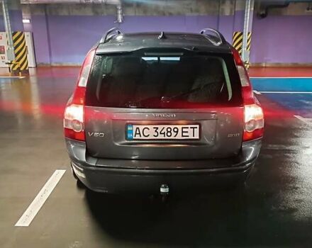 Серый Вольво В50, объемом двигателя 2 л и пробегом 305 тыс. км за 5400 $, фото 4 на Automoto.ua