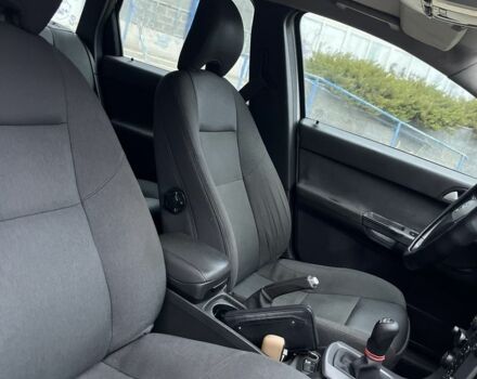 Серый Вольво В50, объемом двигателя 2 л и пробегом 200 тыс. км за 2600 $, фото 8 на Automoto.ua