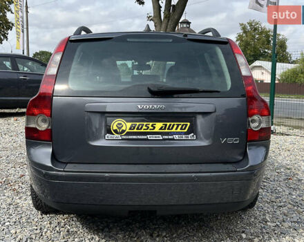 Сірий Вольво V50, об'ємом двигуна 1.56 л та пробігом 271 тис. км за 6500 $, фото 4 на Automoto.ua