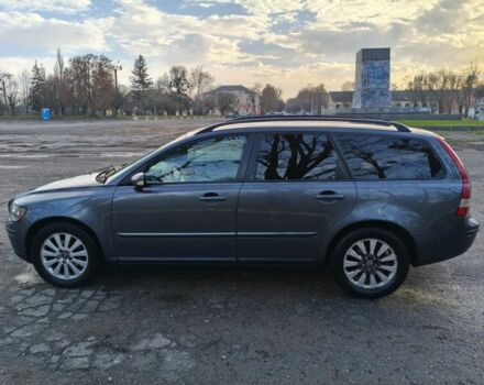 Серый Вольво В50, объемом двигателя 1.6 л и пробегом 300 тыс. км за 3500 $, фото 7 на Automoto.ua