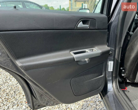 Сірий Вольво V50, об'ємом двигуна 1.56 л та пробігом 271 тис. км за 6500 $, фото 17 на Automoto.ua