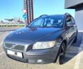 Сірий Вольво V50, об'ємом двигуна 2 л та пробігом 300 тис. км за 2600 $, фото 1 на Automoto.ua