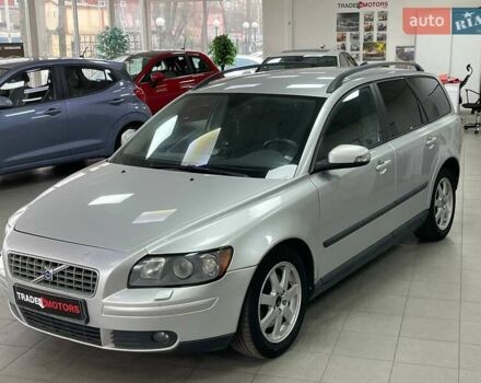 Серый Вольво В50, объемом двигателя 2 л и пробегом 400 тыс. км за 4690 $, фото 5 на Automoto.ua