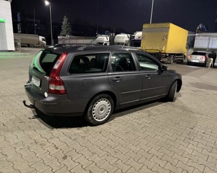 Сірий Вольво V50, об'ємом двигуна 2 л та пробігом 300 тис. км за 2750 $, фото 2 на Automoto.ua