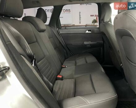 Серый Вольво В50, объемом двигателя 2 л и пробегом 400 тыс. км за 4690 $, фото 30 на Automoto.ua