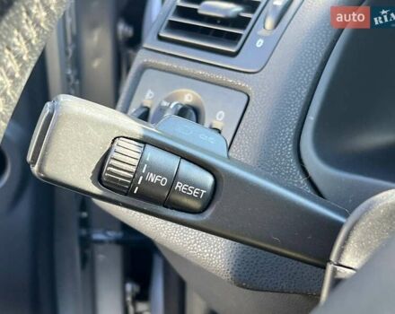 Серый Вольво В50, объемом двигателя 2 л и пробегом 400 тыс. км за 4490 $, фото 20 на Automoto.ua