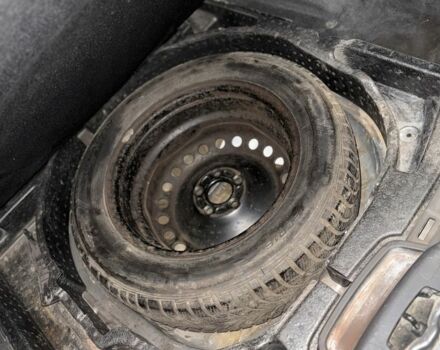 Сірий Вольво V50, об'ємом двигуна 2 л та пробігом 300 тис. км за 2750 $, фото 14 на Automoto.ua