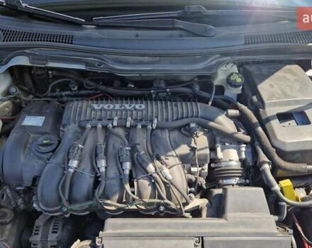 Сірий Вольво V50, об'ємом двигуна 2.44 л та пробігом 317 тис. км за 6600 $, фото 16 на Automoto.ua