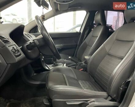 Серый Вольво В50, объемом двигателя 2 л и пробегом 400 тыс. км за 4690 $, фото 17 на Automoto.ua