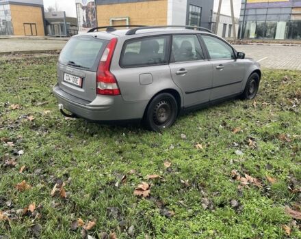 Серый Вольво В50, объемом двигателя 2 л и пробегом 300 тыс. км за 3200 $, фото 5 на Automoto.ua