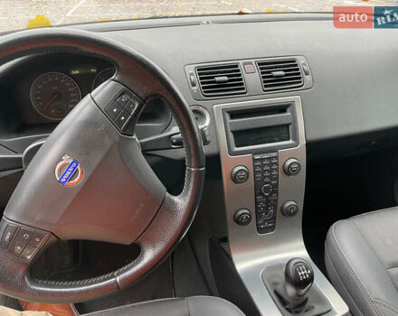 Вольво В50 2006 в Киеве на Automoto.ua Серый Вольво В50, объемом двигателя 1.56 л и пробегом 302 тыс. км за 5300 $, фото 4 на Automoto.ua