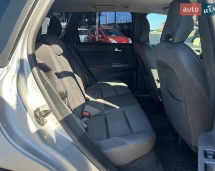 Серый Вольво В50, объемом двигателя 2 л и пробегом 400 тыс. км за 4490 $, фото 10 на Automoto.ua