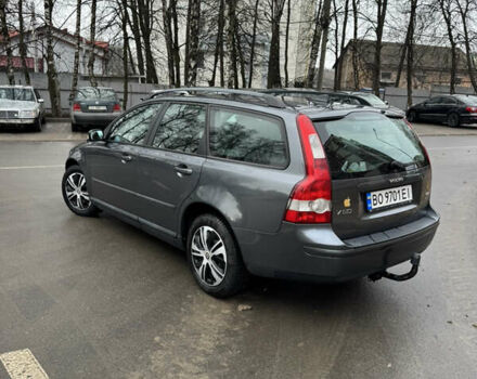 Серый Вольво В50, объемом двигателя 2 л и пробегом 310 тыс. км за 6700 $, фото 5 на Automoto.ua