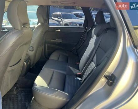 Серый Вольво В50, объемом двигателя 2 л и пробегом 400 тыс. км за 4490 $, фото 9 на Automoto.ua